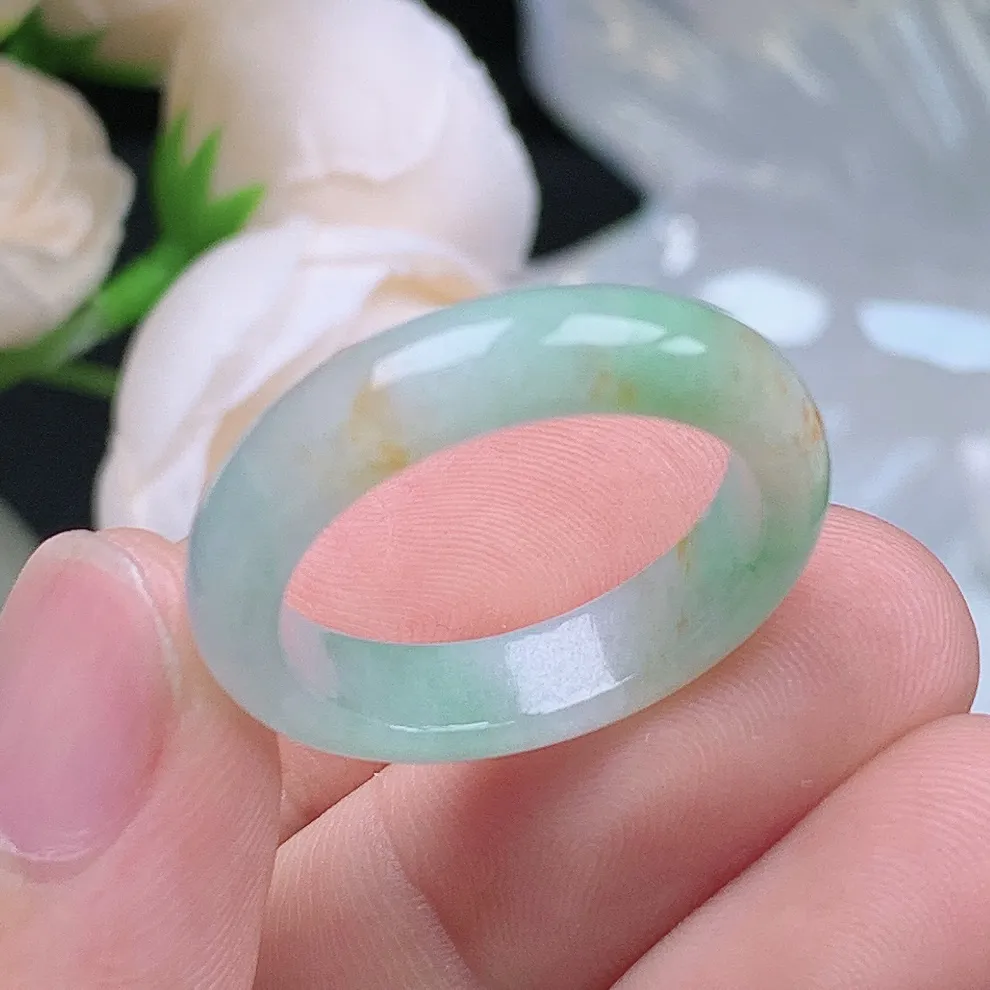 缅甸老坑种翡翠水润双彩黄加绿戒指玉指环  水润通透 尺寸：20.2-5.4-3.5mm 23号圈口6S