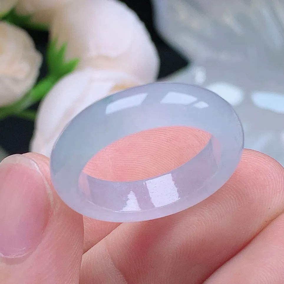 缅甸老坑冰种翡翠水润起胶飘花戒指玉指环  水润通透 尺寸：18.5-6-3.5mm 18-19号圈口6S