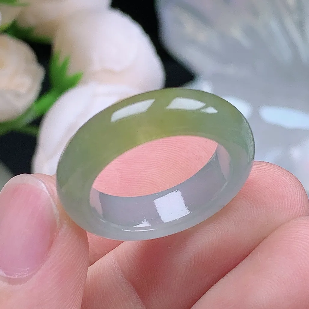 缅甸老坑种翡翠水润起胶冰黄翡戒指玉指环  水润通透 尺寸：17.9-6.5-3.4mm 17-18号圈口6S