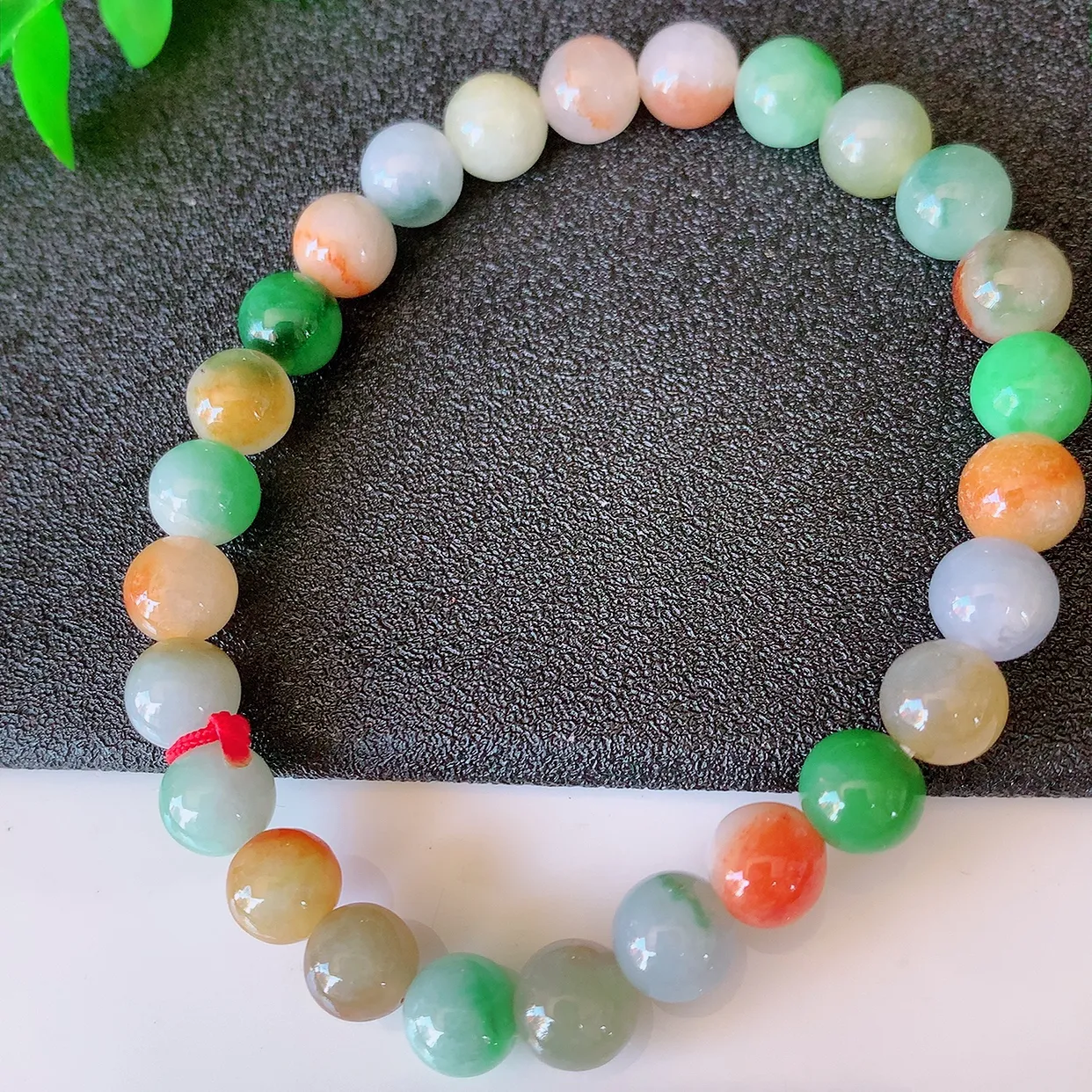 自然光实拍，冰润多宝翡翠手链，多彩翡翠手串，颜色丰富，料子细腻，高档大气，自戴送礼佳品！#46.15取一尺寸7.2mm