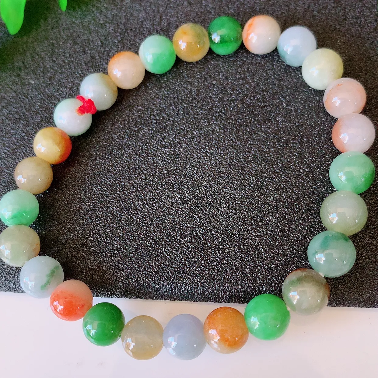 自然光实拍，冰润多宝翡翠手链，多彩翡翠手串，颜色丰富，料子细腻，高档大气，自戴送礼佳品！#46.15取一尺寸7.2mm