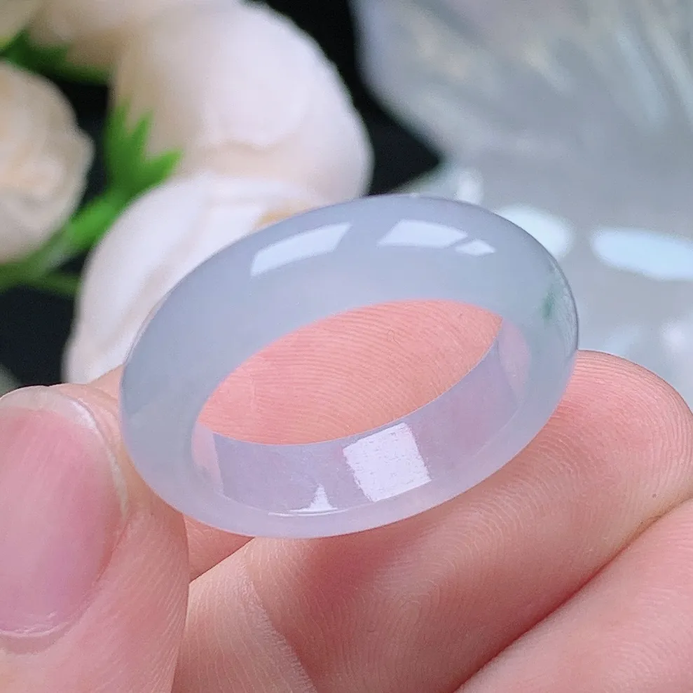 缅甸老坑冰种翡翠水润起胶飘花戒指玉指环  水润通透 尺寸：18.5-6-3.5mm 18-19号圈口6S