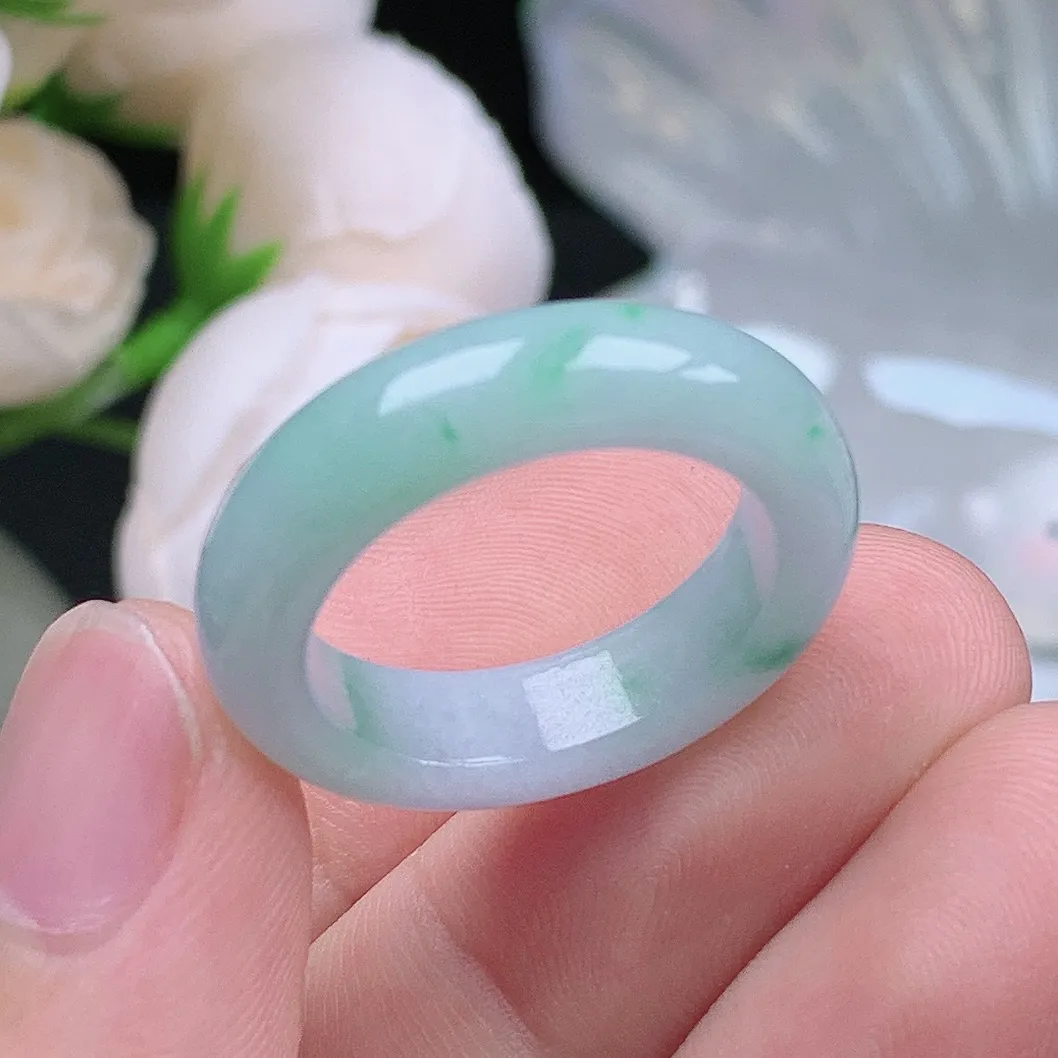 缅甸老坑种翡翠水润飘花戒指玉指环  水润通透 尺寸：18.8-5.8-3.9mm 19号圈口6S