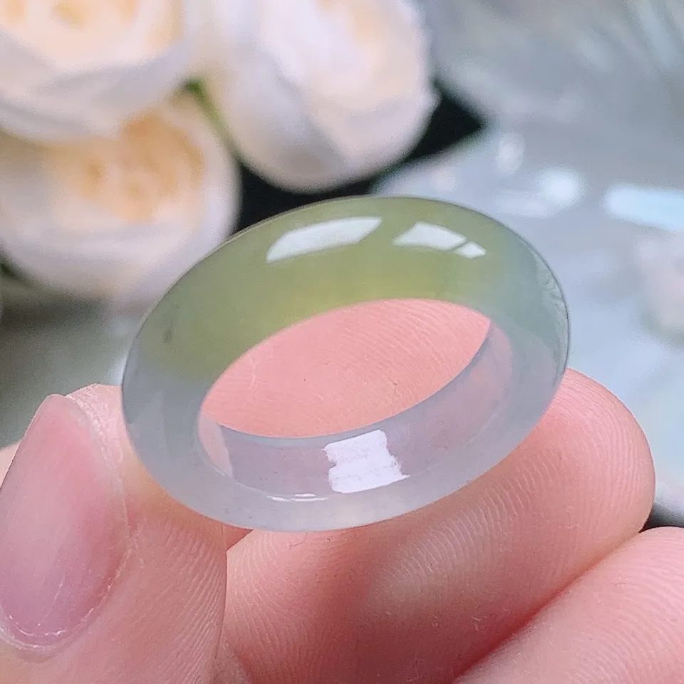 缅甸老坑冰种翡翠起胶冰黄飘乌鸡翡戒指玉指环  水润通透 尺寸：16.8-5.7-3.8mm 13号圈口6S