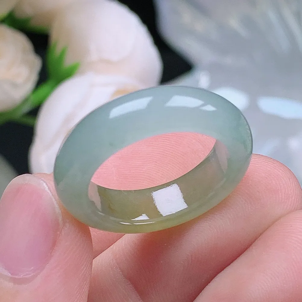 缅甸老坑种翡翠水润起胶冰黄翡戒指玉指环  水润通透 尺寸：17.9-6.5-3.4mm 17-18号圈口6S