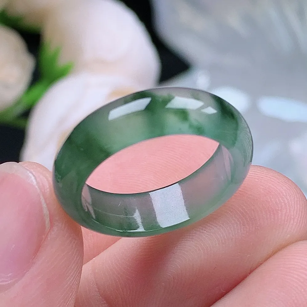 缅甸老坑冰种翡翠水润起胶飘绿花戒指玉指环  水润通透 尺寸：17.1-5.8-2.9mm 14号圈口6S