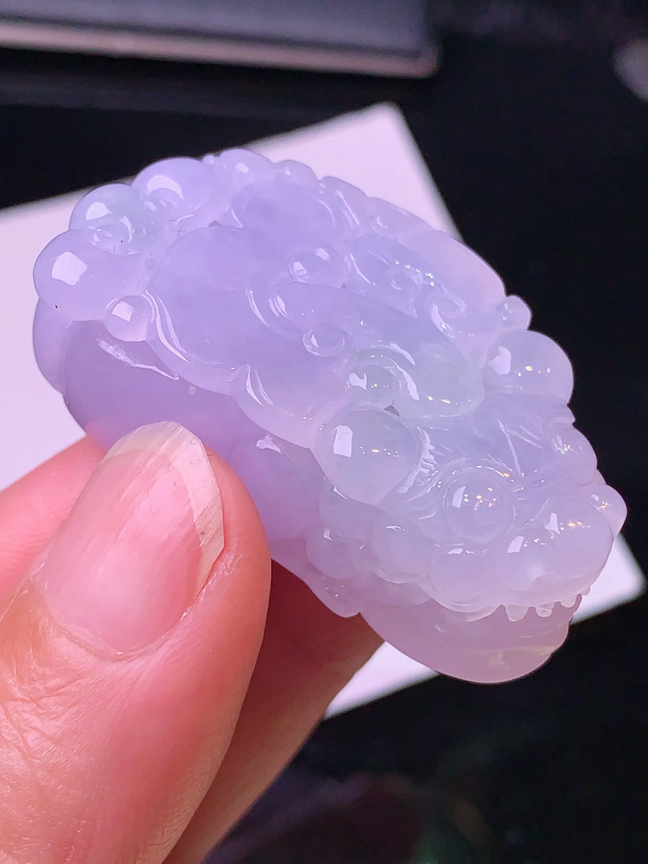 紫罗兰貔貅吊坠 玉质细腻 色泽清新艳丽 整体尺寸39.2*21.6*13.5