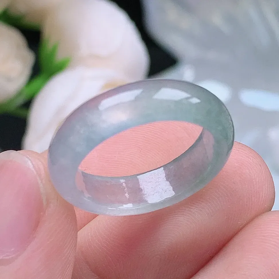 缅甸老坑冰种翡翠水润起胶半山水戒指玉指环  水润通透 尺寸：17.8-5.7-3.1mm 16号圈口6S