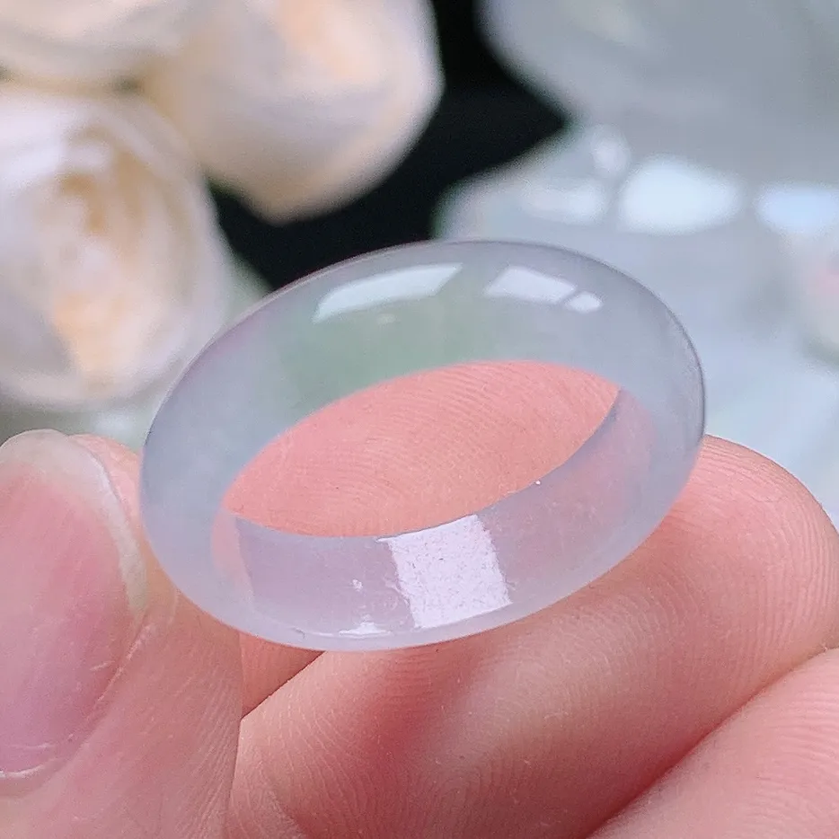 缅甸老坑冰种翡翠水润起胶飘绿戒指玉指环  水润通透 尺寸：18.3-5.5-2.8mm 17-18号圈口6S