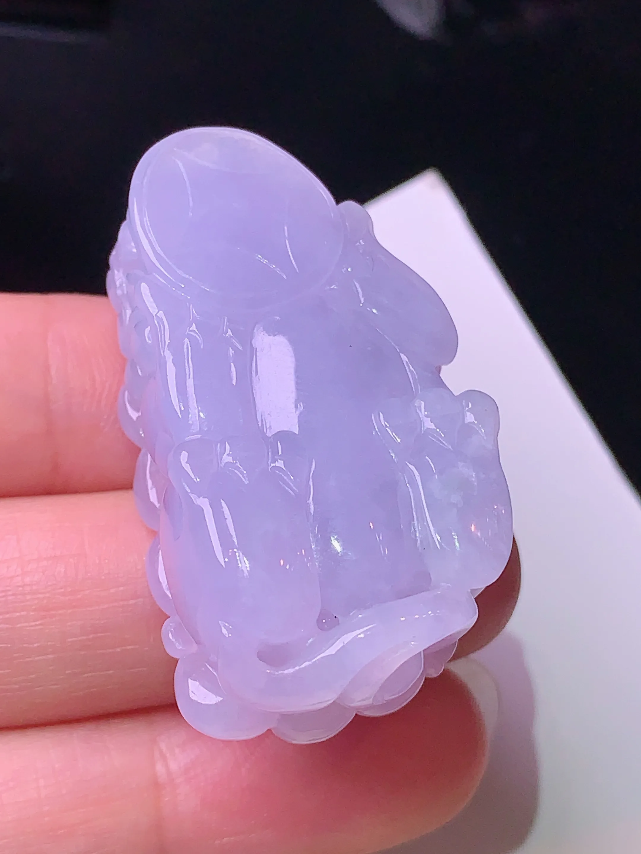 紫罗兰貔貅吊坠 玉质细腻 色泽清新艳丽 整体尺寸39.2*21.6*13.5