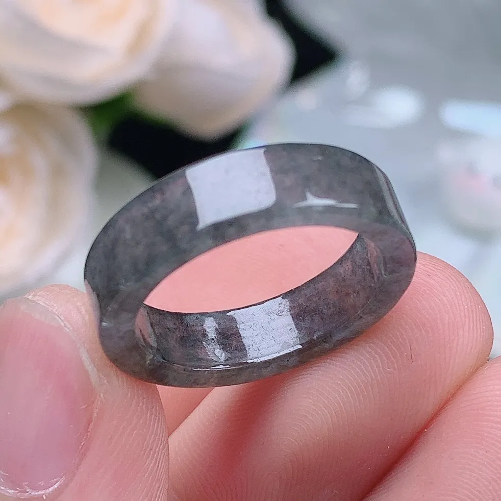 缅甸老坑冰种翡翠水润起胶乌鸡方戒戒指玉指环  水润通透 尺寸：17.1-5.4-2.5mm 14号圈口6S