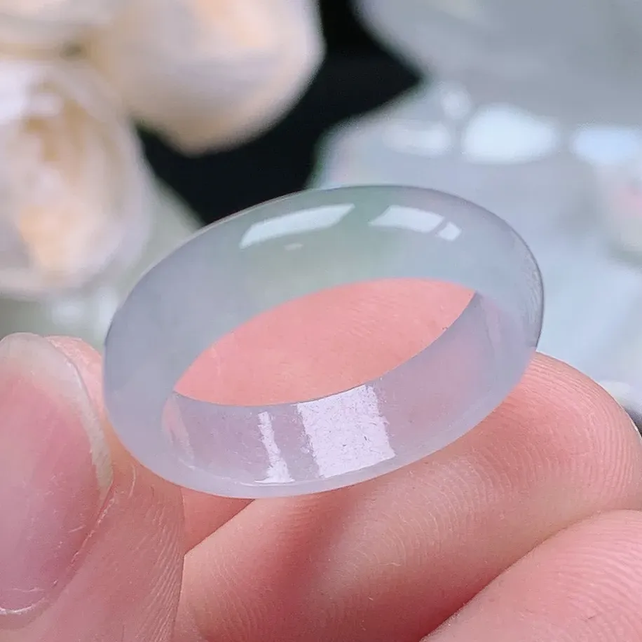 缅甸老坑冰种翡翠水润起胶飘绿戒指玉指环  水润通透 尺寸：18.3-5.5-2.8mm 17-18号圈口6S