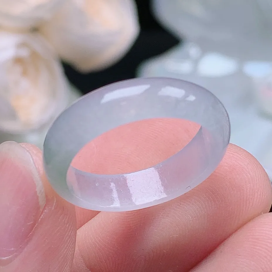 缅甸老坑冰种翡翠水润起胶飘绿戒指玉指环  水润通透 尺寸：18.3-5.5-2.8mm 17-18号圈口6S