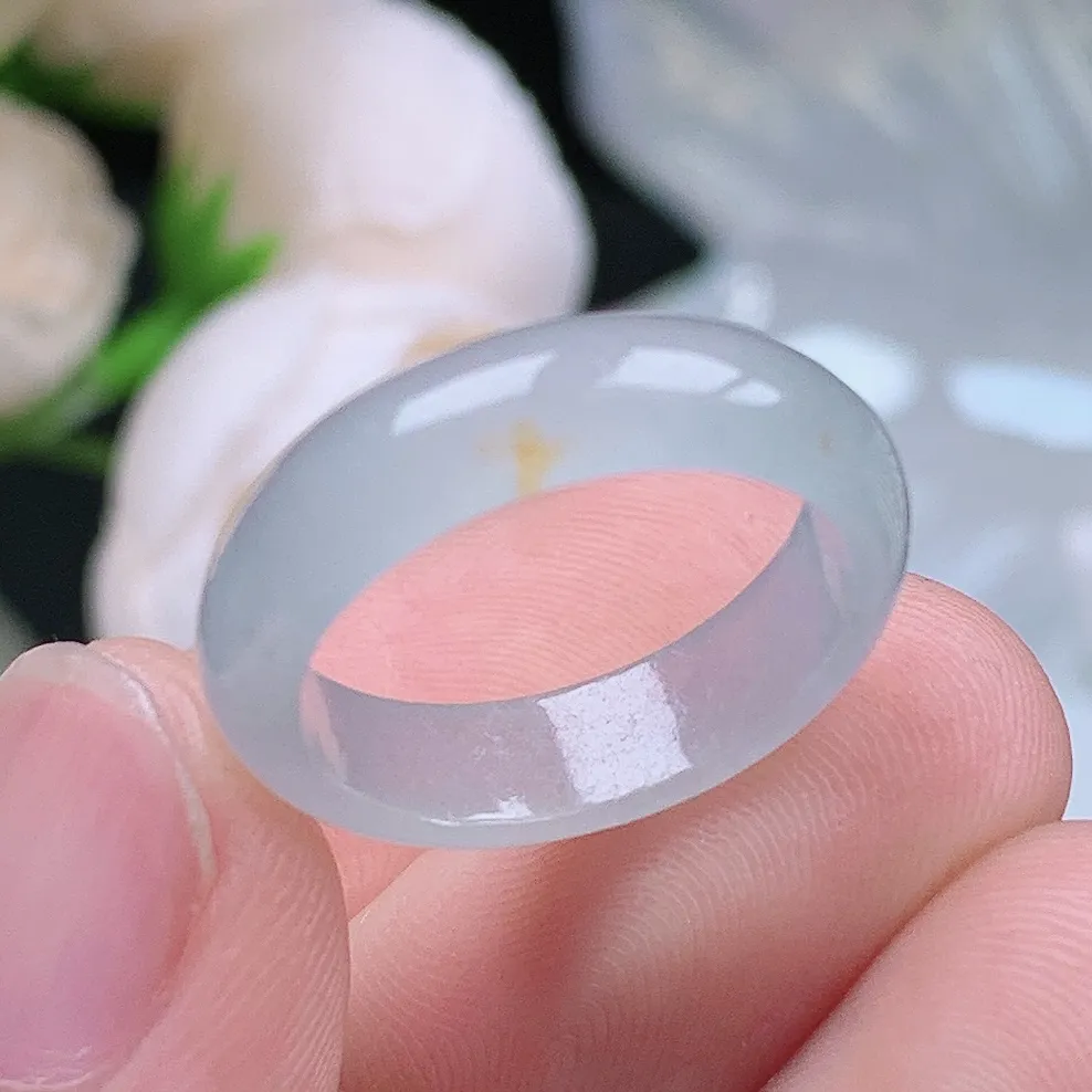 缅甸老坑冰种翡翠水润起胶飘金戒指玉指环  水润通透 尺寸：17.2-5.4-2.6mm 14-15号