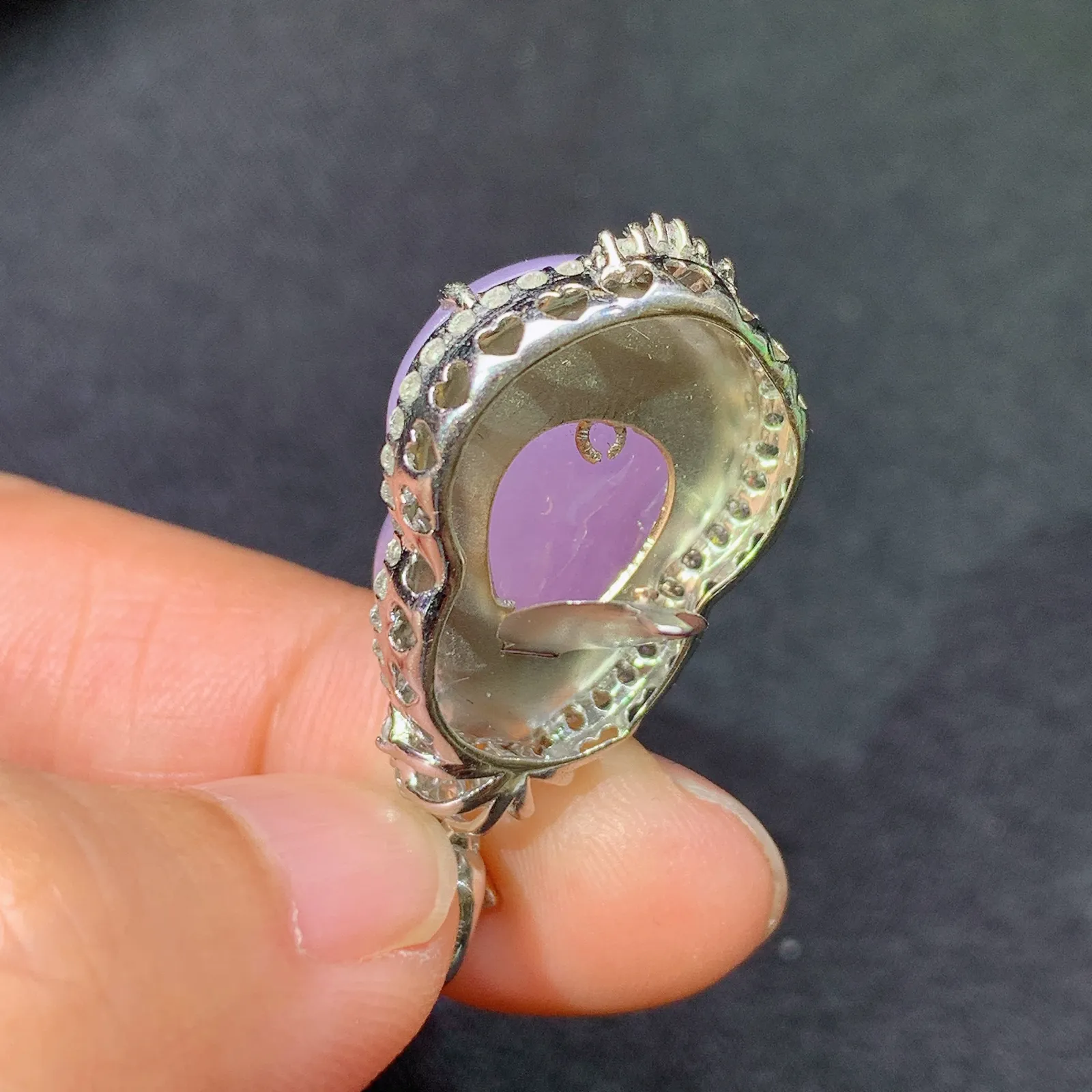 紫罗兰葫芦吊坠，18k金镶嵌，颜色鲜艳，温润细腻 尺寸34.3*16.7*11.1