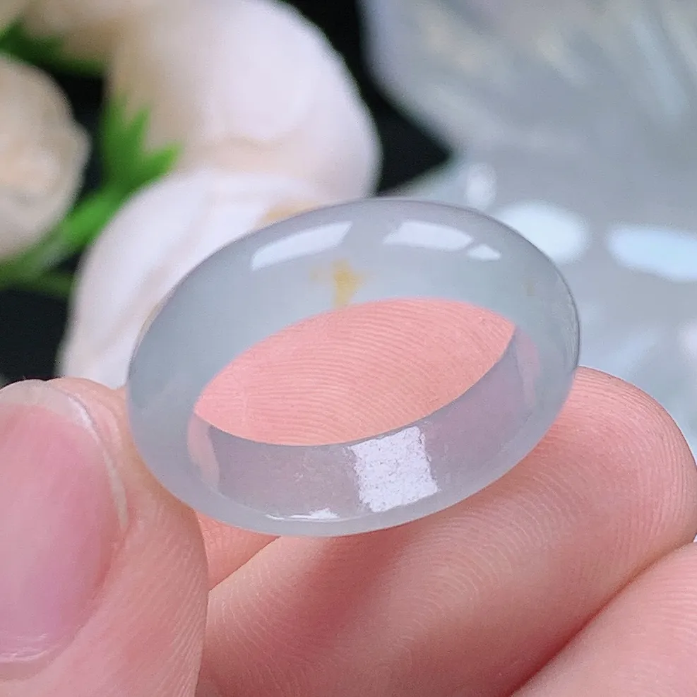 缅甸老坑冰种翡翠水润起胶飘金戒指玉指环  水润通透 尺寸：17.2-5.4-2.6mm 14-15号圈口6S