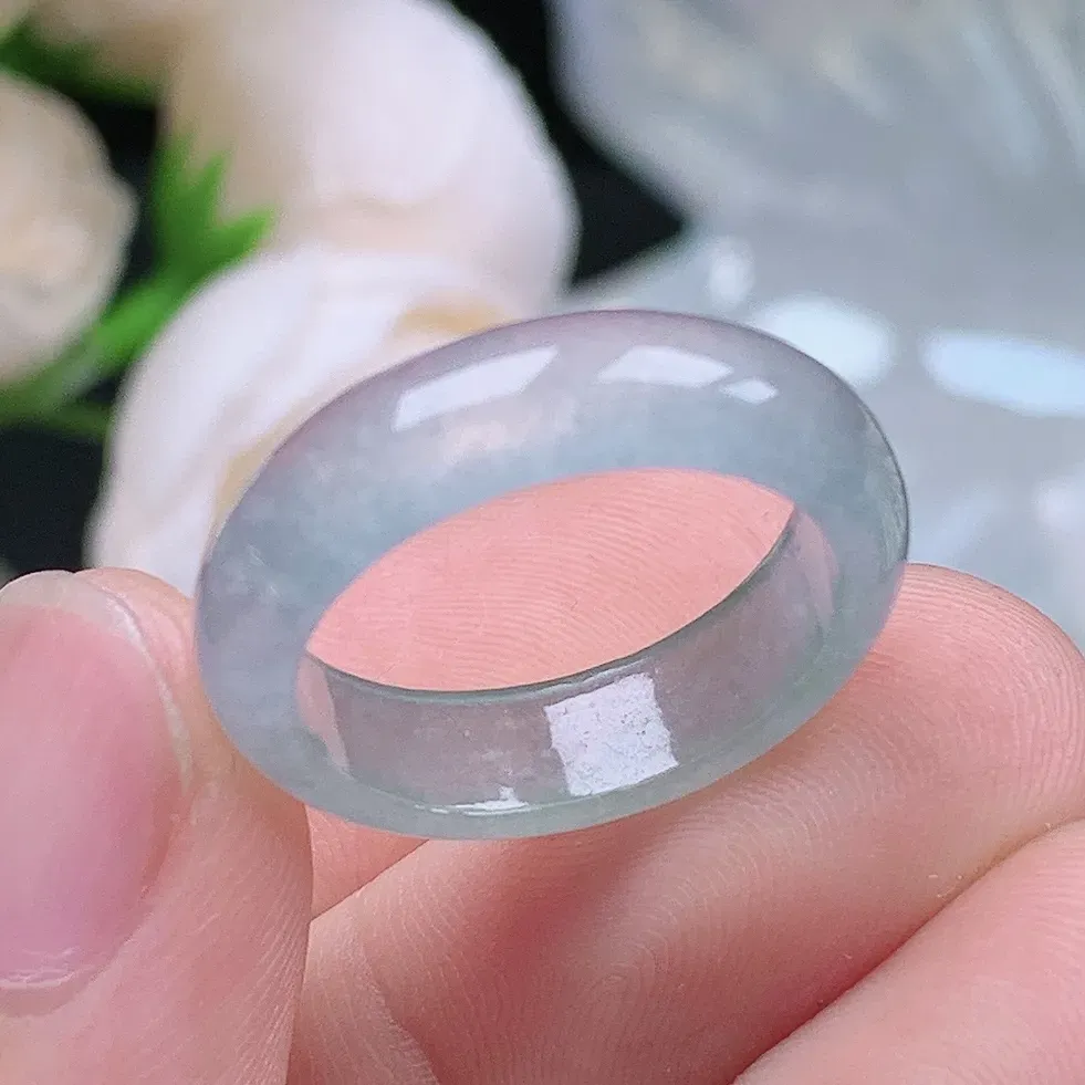 缅甸老坑冰种翡翠水润起胶半山水戒指玉指环  水润通透 尺寸：17.8-5.7-3.1mm 16号圈口6S