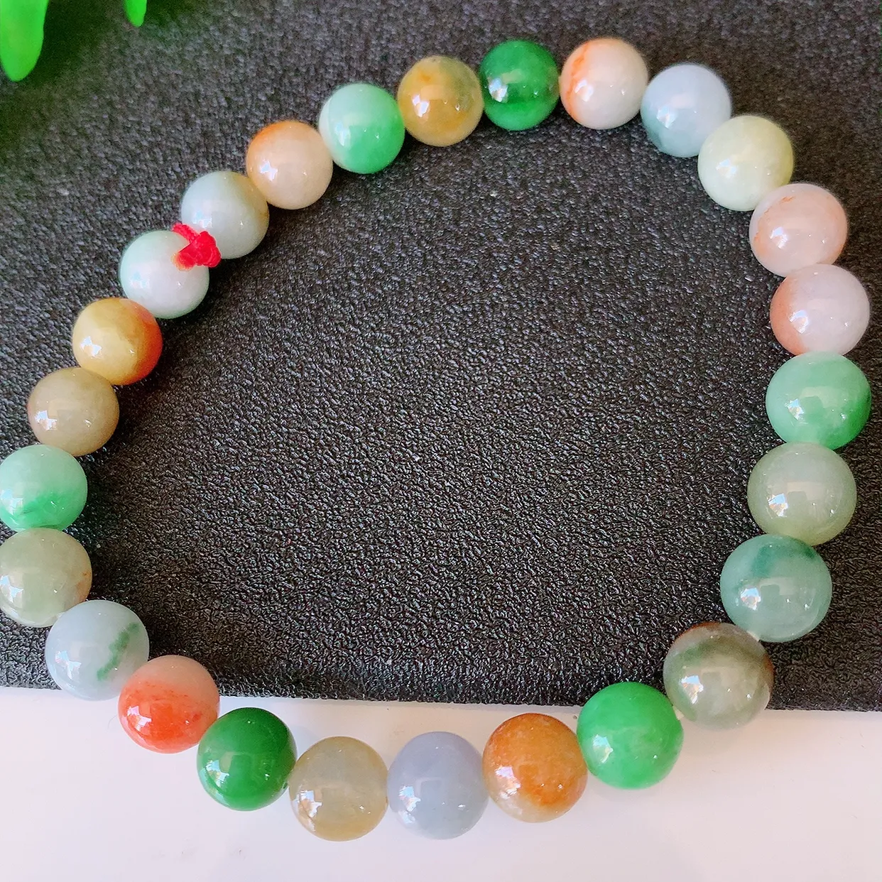 自然光实拍，冰润多宝翡翠手链，多彩翡翠手串，颜色丰富，料子细腻，高档大气，自戴送礼佳品！#46.15取一尺寸7.2mm