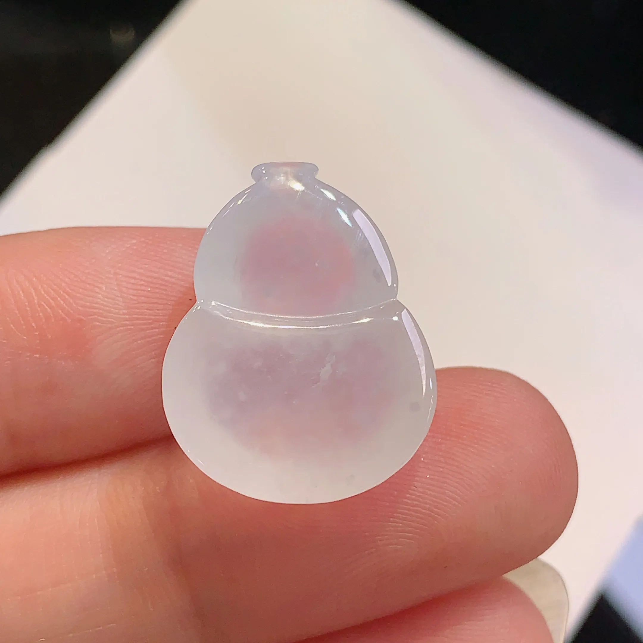 镶嵌款 冰种葫芦吊坠 玉质细腻 色泽清新艳丽 整体尺寸20*15.3*6.2