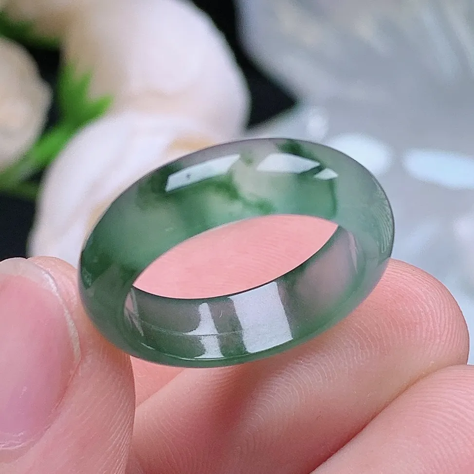 缅甸老坑冰种翡翠水润起胶飘绿花戒指玉指环  水润通透 尺寸：17.1-5.8-2.9mm 14号圈口6S