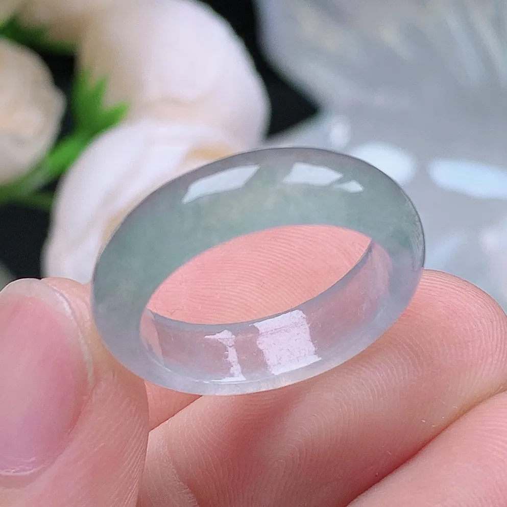 缅甸老坑冰种翡翠水润起胶半山水戒指玉指环  水润通透 尺寸：17.8-5.7-3.1mm 16号圈口6S