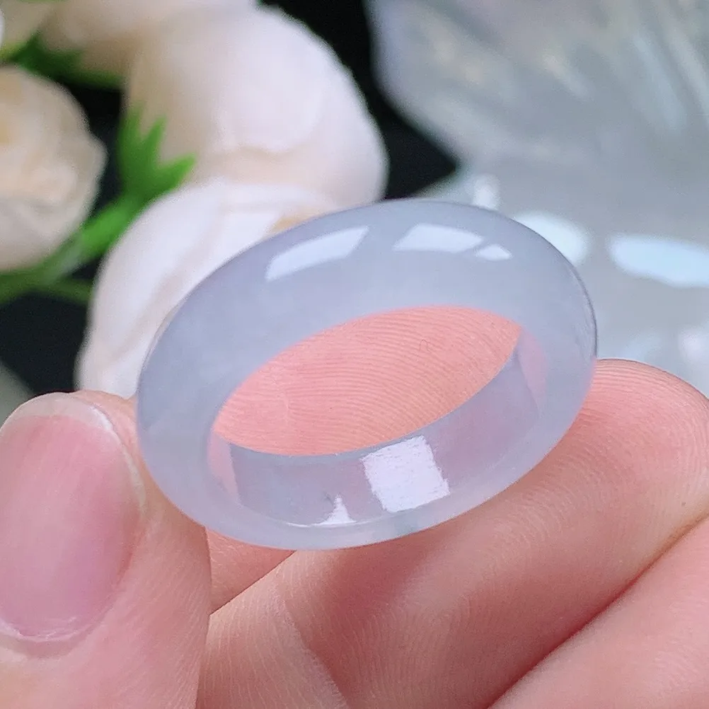 缅甸老坑冰种翡翠水润起胶飘花戒指玉指环  水润通透 尺寸：18.5-6-3.5mm 18-19号圈口6S