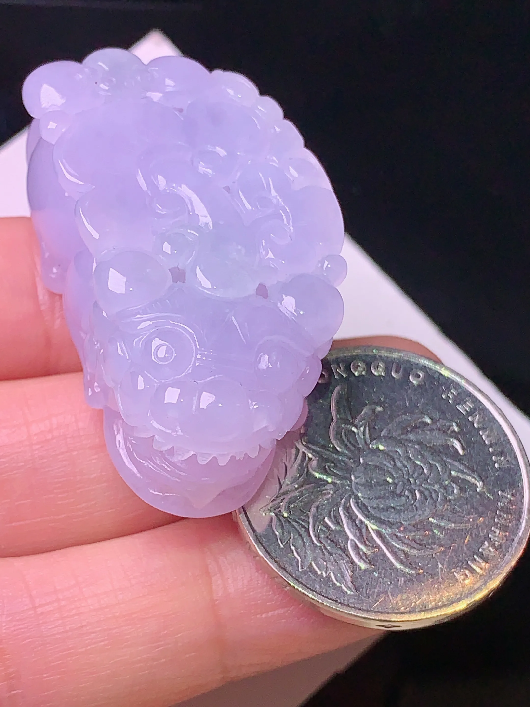 紫罗兰貔貅吊坠 玉质细腻 色泽清新艳丽 整体尺寸39.2*21.6*13.5