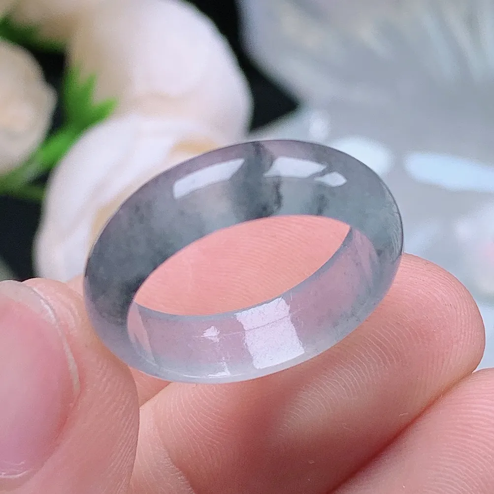 缅甸老坑冰种翡翠水润起胶宽边冰乌鸡戒指玉指环  水润通透 尺寸：18.2-6.1-2.6mm  17-18号圈口6S