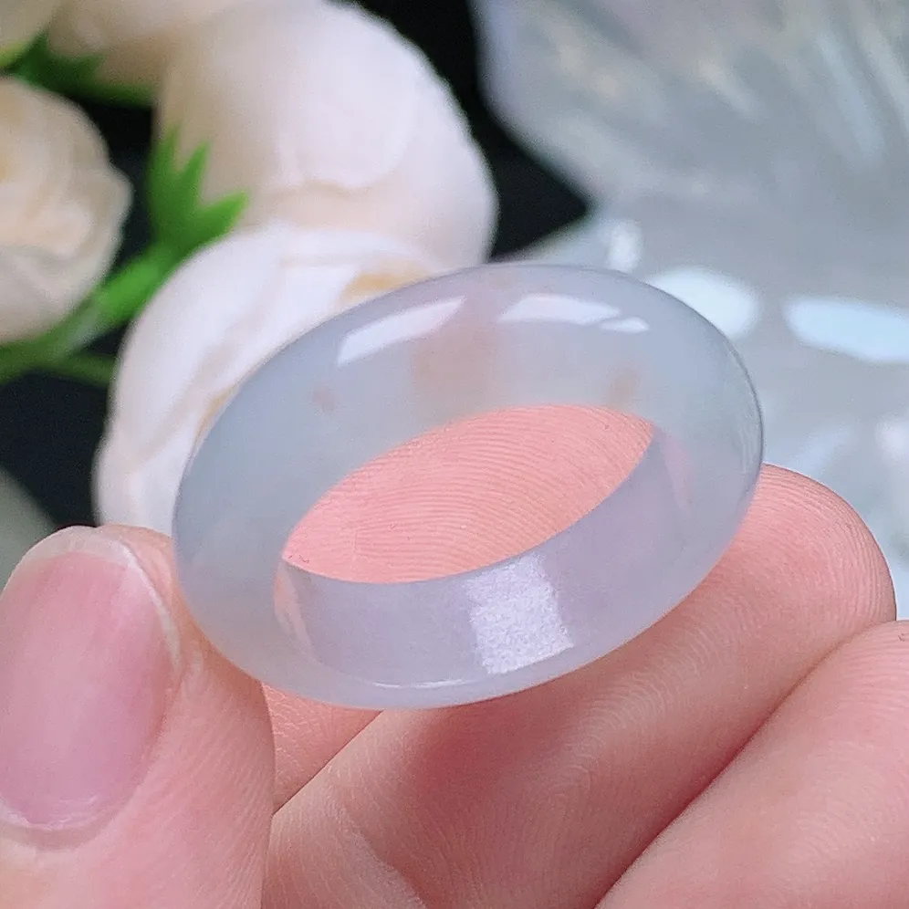 缅甸老坑种翡翠水润起胶飘金戒指玉指环  水润通透 尺寸：18.8-6.4-3.8mm 19号圈口6S