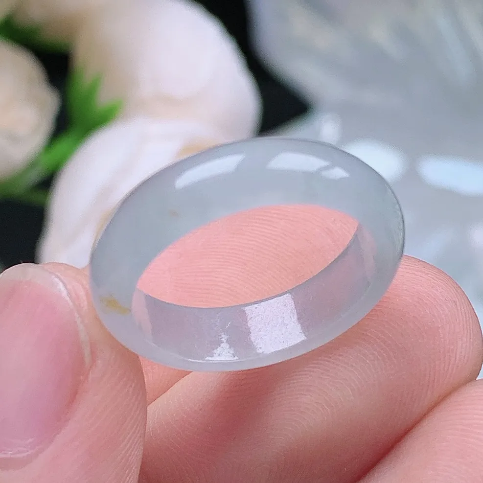 缅甸老坑冰种翡翠水润起胶飘金戒指玉指环  水润通透 尺寸：17.2-5.4-2.6mm 14-15号圈口6S