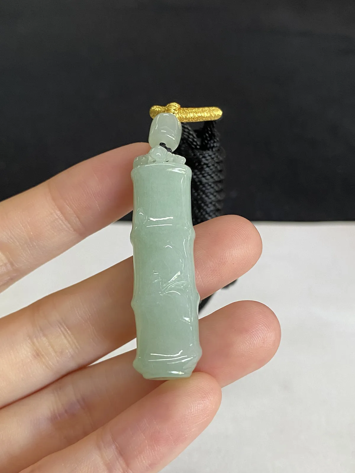 翡翠节节高，配珠未测