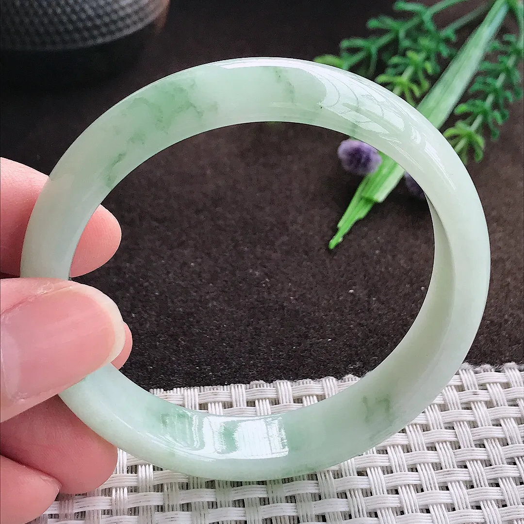 天然a货翡翠55.8/12.8/6.6老坑精美温润飘花手镯宽边翡翠玉手镯