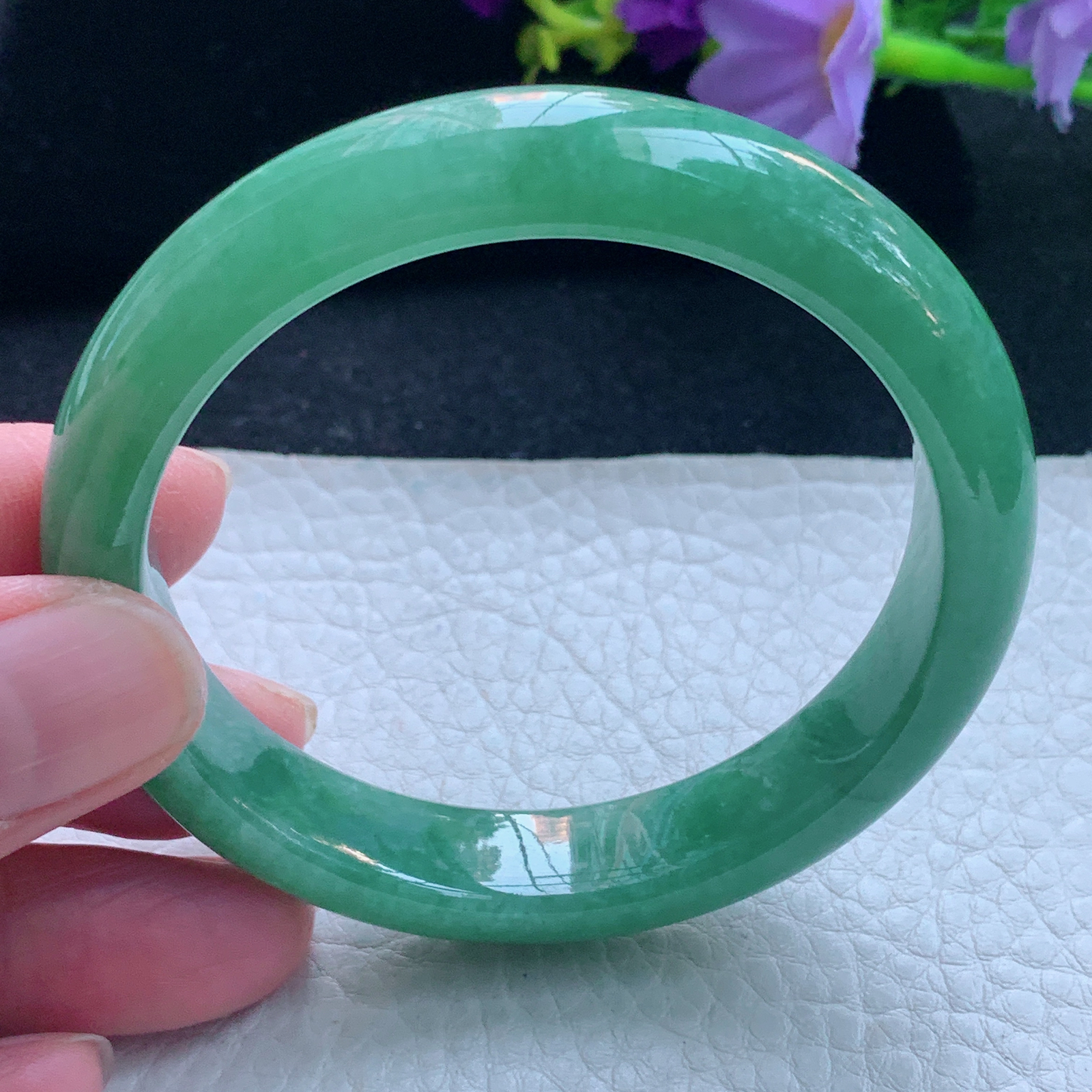 n自然光54.5*12*7.6平安镯 缅甸翡翠玉手镯满绿宽边玉手环 美人镯