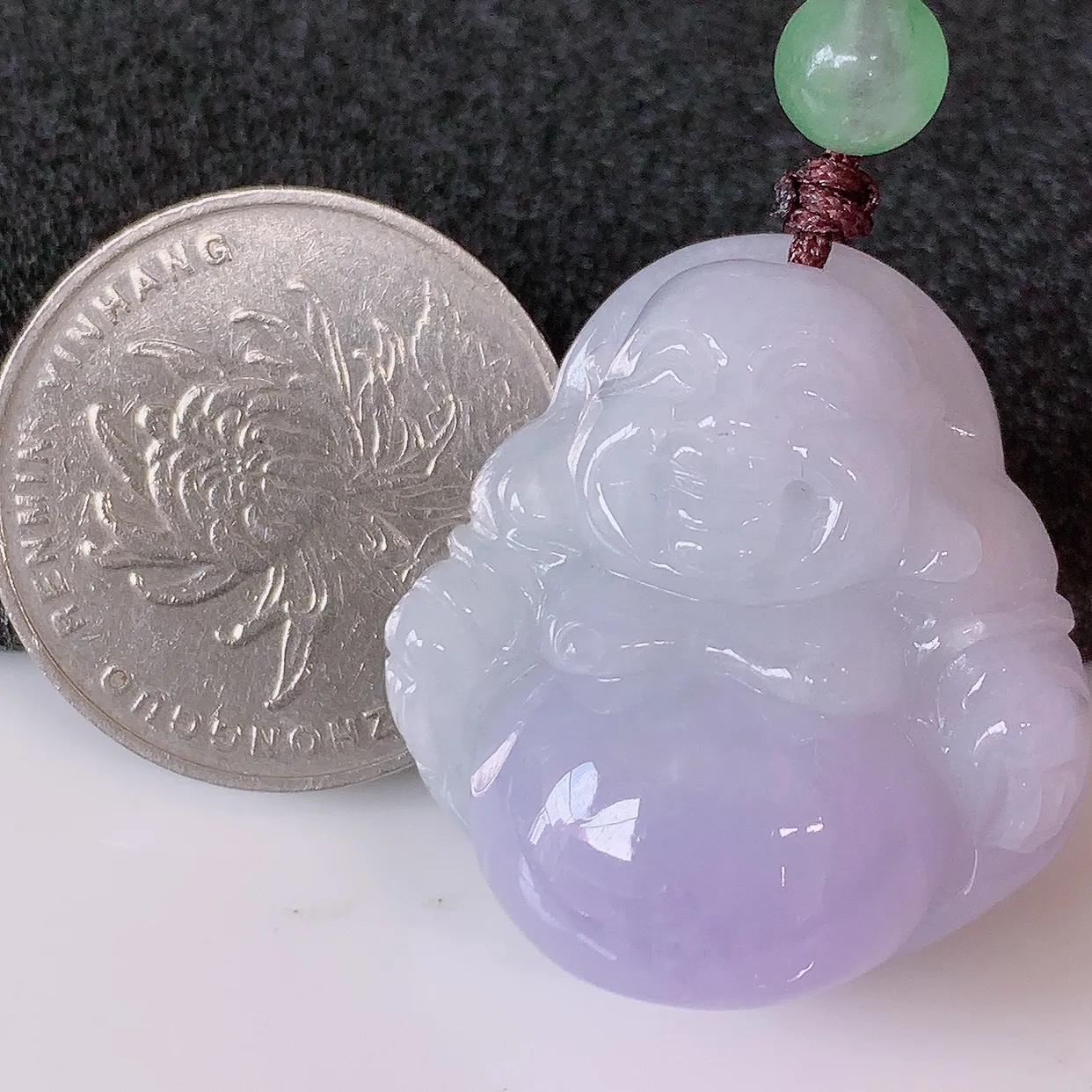 自然光实拍，冰润紫罗兰翡翠佛公吊坠，笑口常开，佛公在心中，一生平安幸福，佛公翠色迷人，佩戴佳品！#46.12