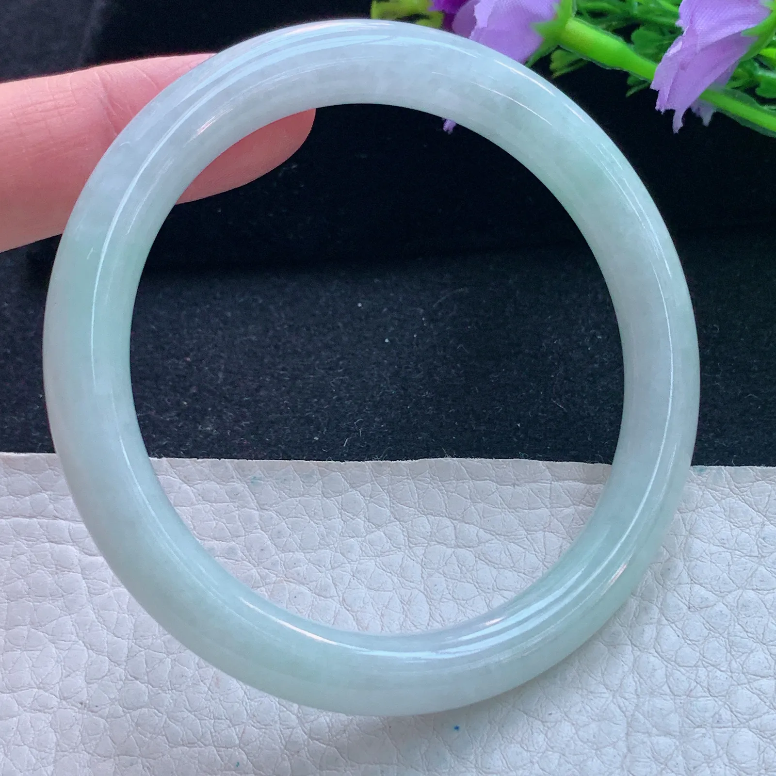 js自然光58*8.5美人镯 缅甸翡翠玉手镯清新圆条玉手环 叮当镯