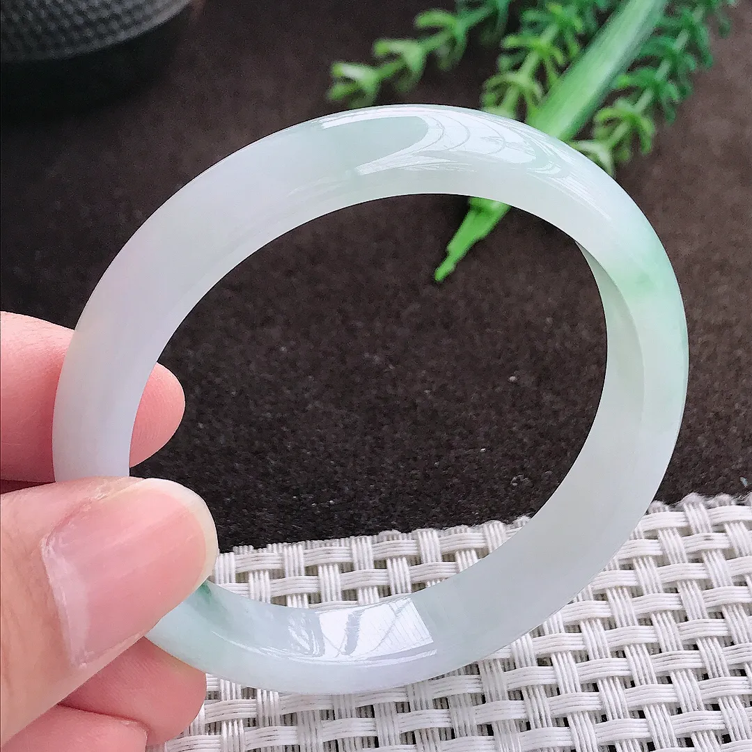 天然a货翡翠52.5/10.2/6.6老坑冰润水灵飘花手镯宽边翡翠玉手镯