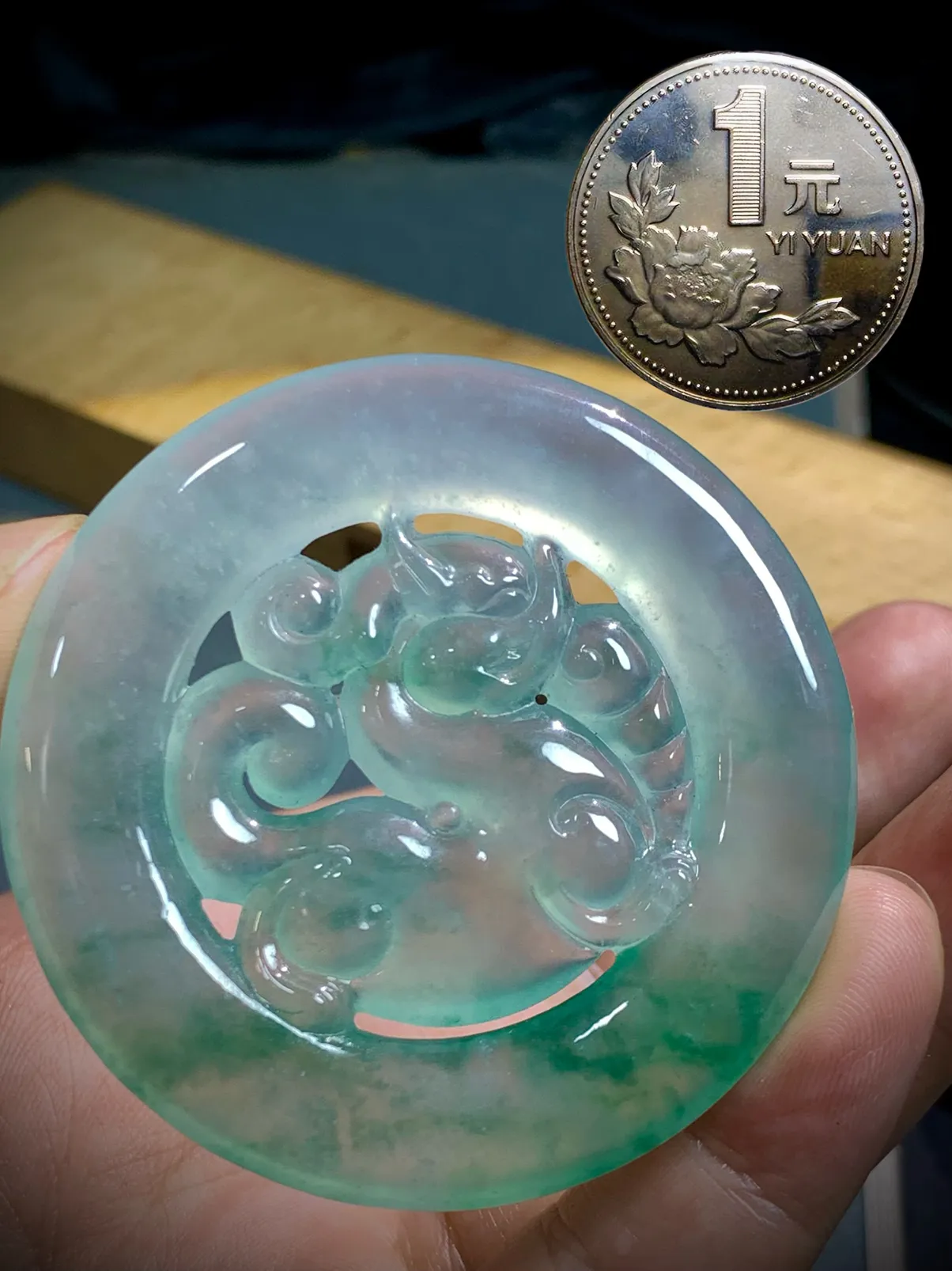 【财源滚滚】，飘花貔貅，
55-55-6mm，32.25g，