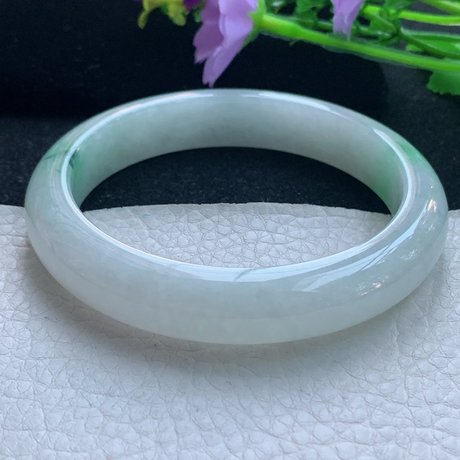 yh大圈口63*12.8*9平安镯 缅甸翡翠玉手镯飘绿宽边玉手环