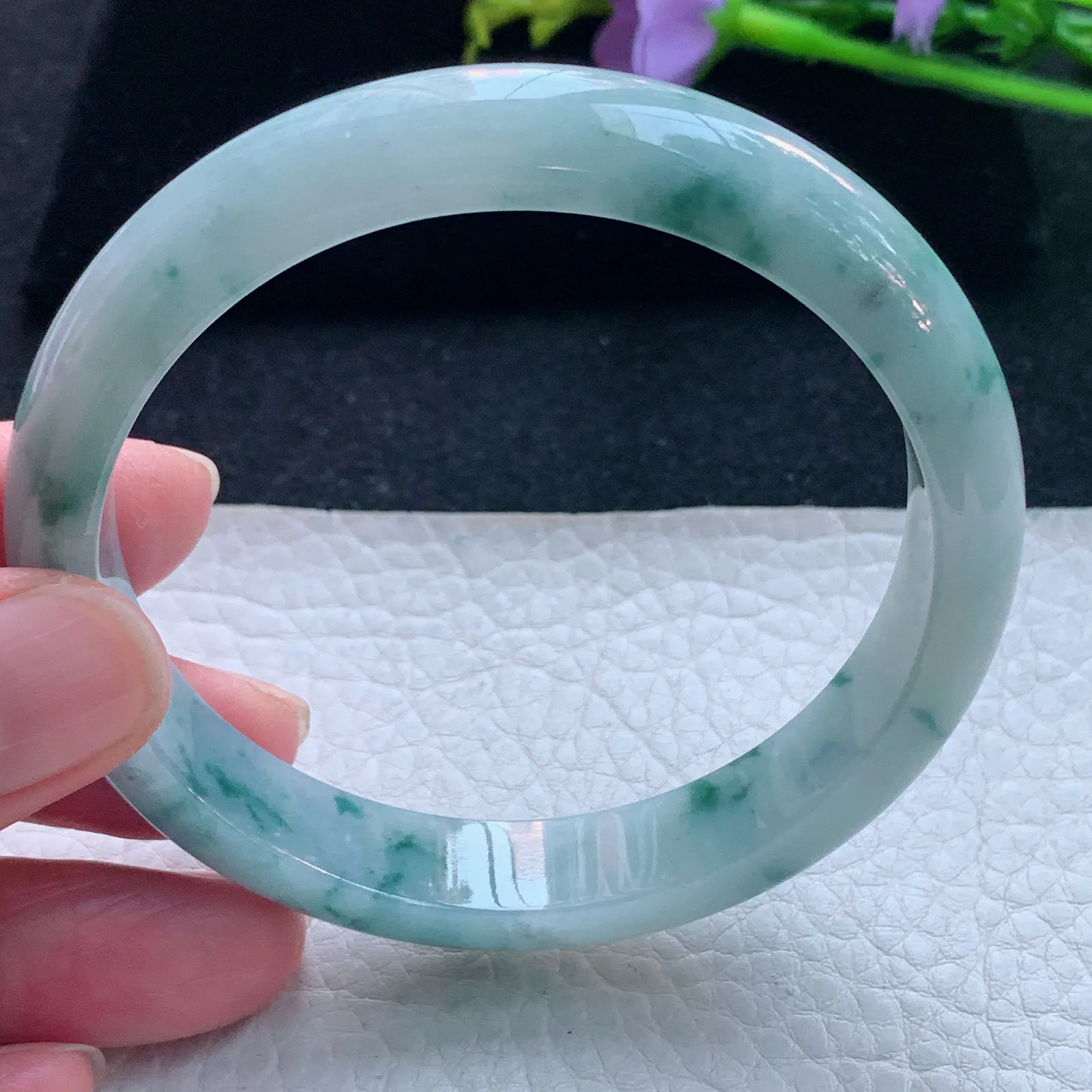 js自然光58*11.8*7.2平安镯 缅甸翡翠玉手镯飘花秀气宽边玉手环