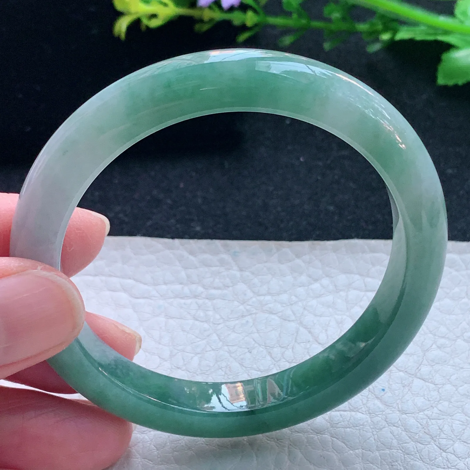 js自然光56.5*12.3*7.3平安镯 缅甸翡翠玉手镯双彩秀气宽边玉手环