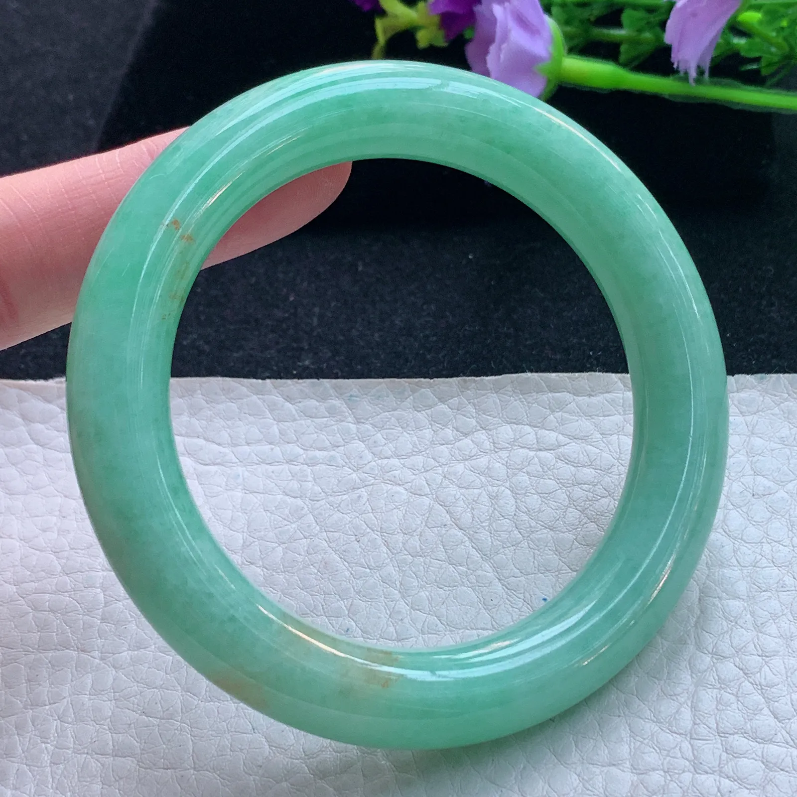 yh自然光55*11.6*10.8美人镯 缅甸翡翠玉手镯黄加绿圆条玉手环