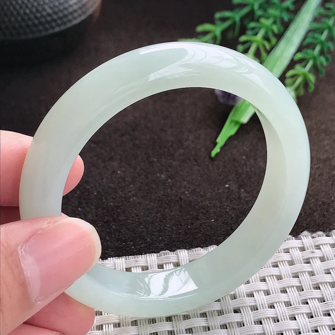 天然a货翡翠51/11.7/7.8老坑冰胶果冻冰晴绿手镯小圈口宽边翡翠玉手镯