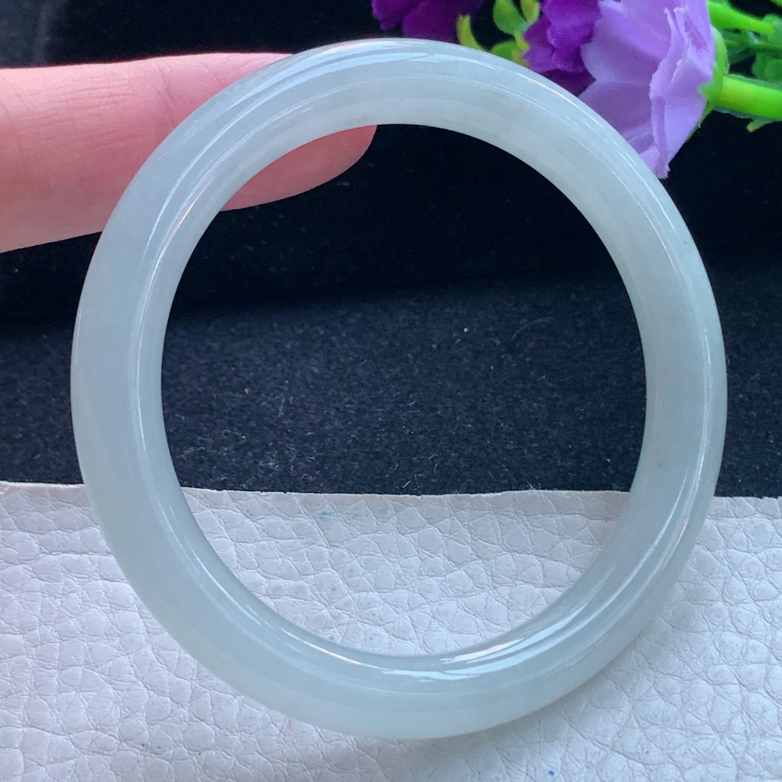 n自然光54*8.2*8.3美人镯 缅甸翡翠玉手镯白月光圆条玉手环 叮当镯