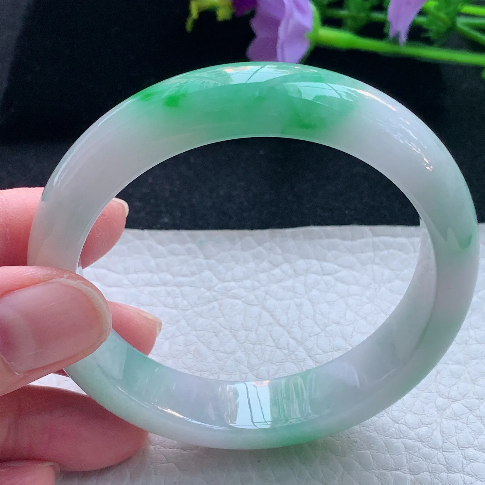 yh自然光56*13.8*8平安镯 缅甸翡翠玉手镯飘阳绿宽边玉手环