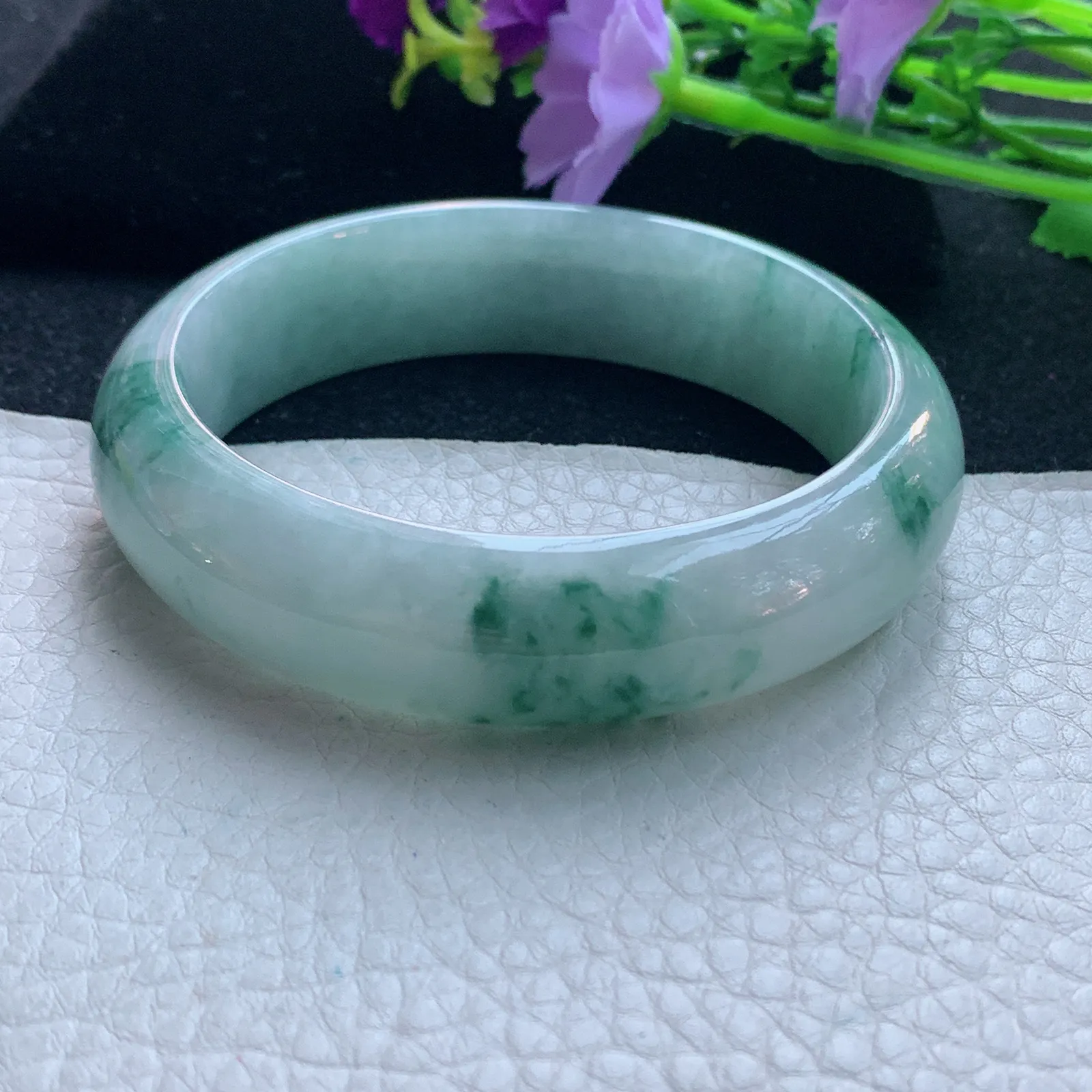 js自然光58.5*15.8*8.5轮胎镯 缅甸翡翠玉手镯飘花大气宽边玉手环