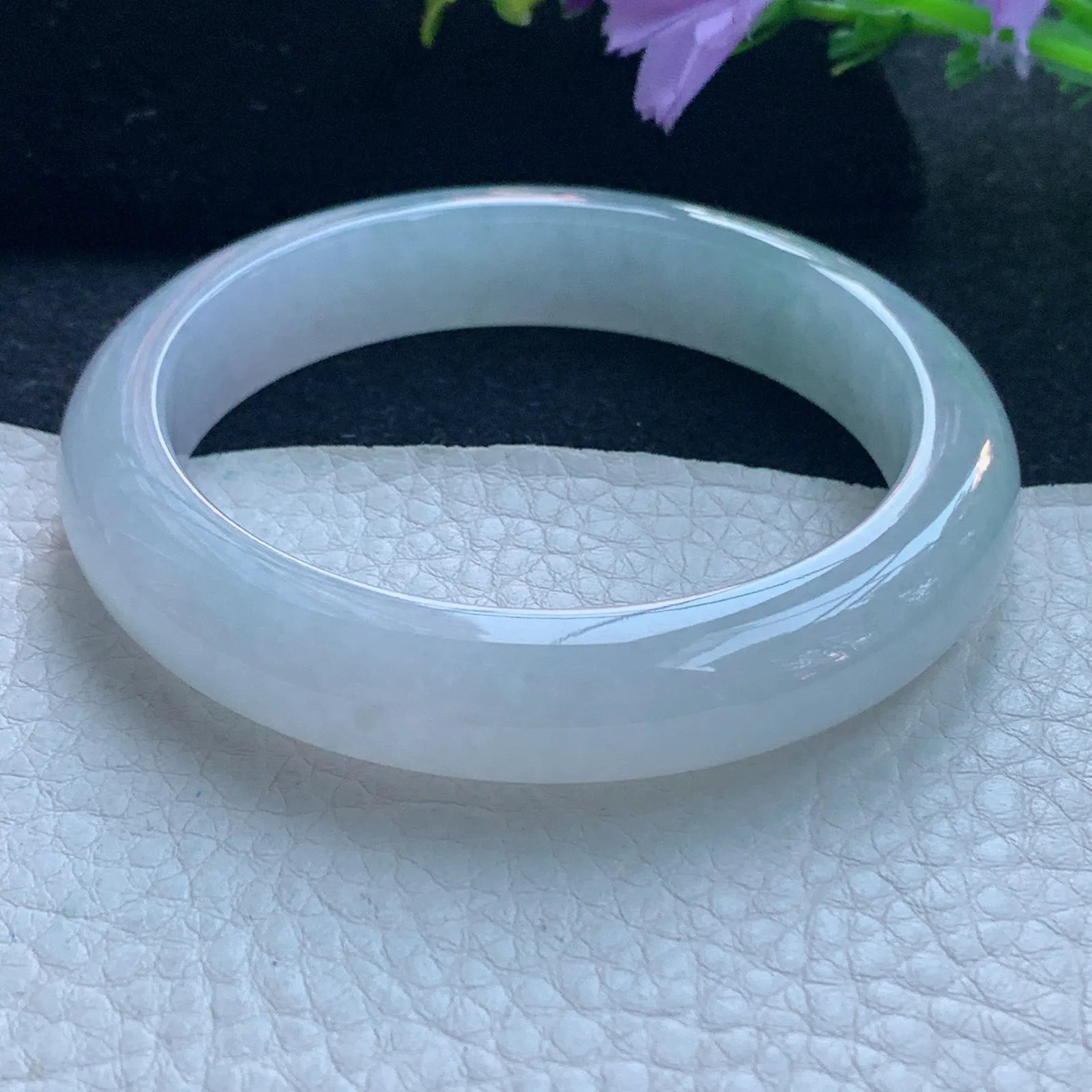 nc自然光55.5*11.0*8平安镯 缅甸翡翠玉手镯冰起光宽边玉手环 美人镯