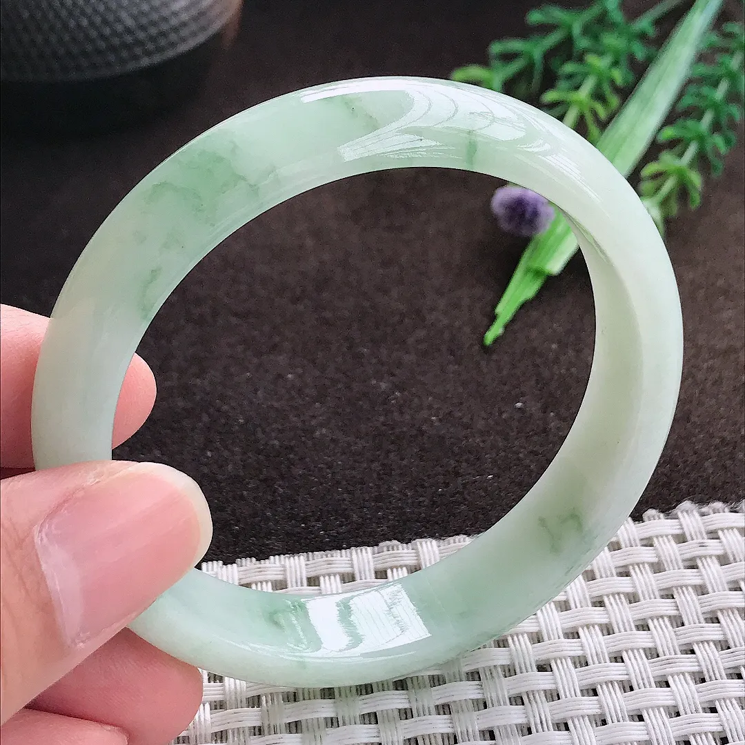 天然a货翡翠55.8/12.8/6.6老坑精美温润飘花手镯宽边翡翠玉手镯