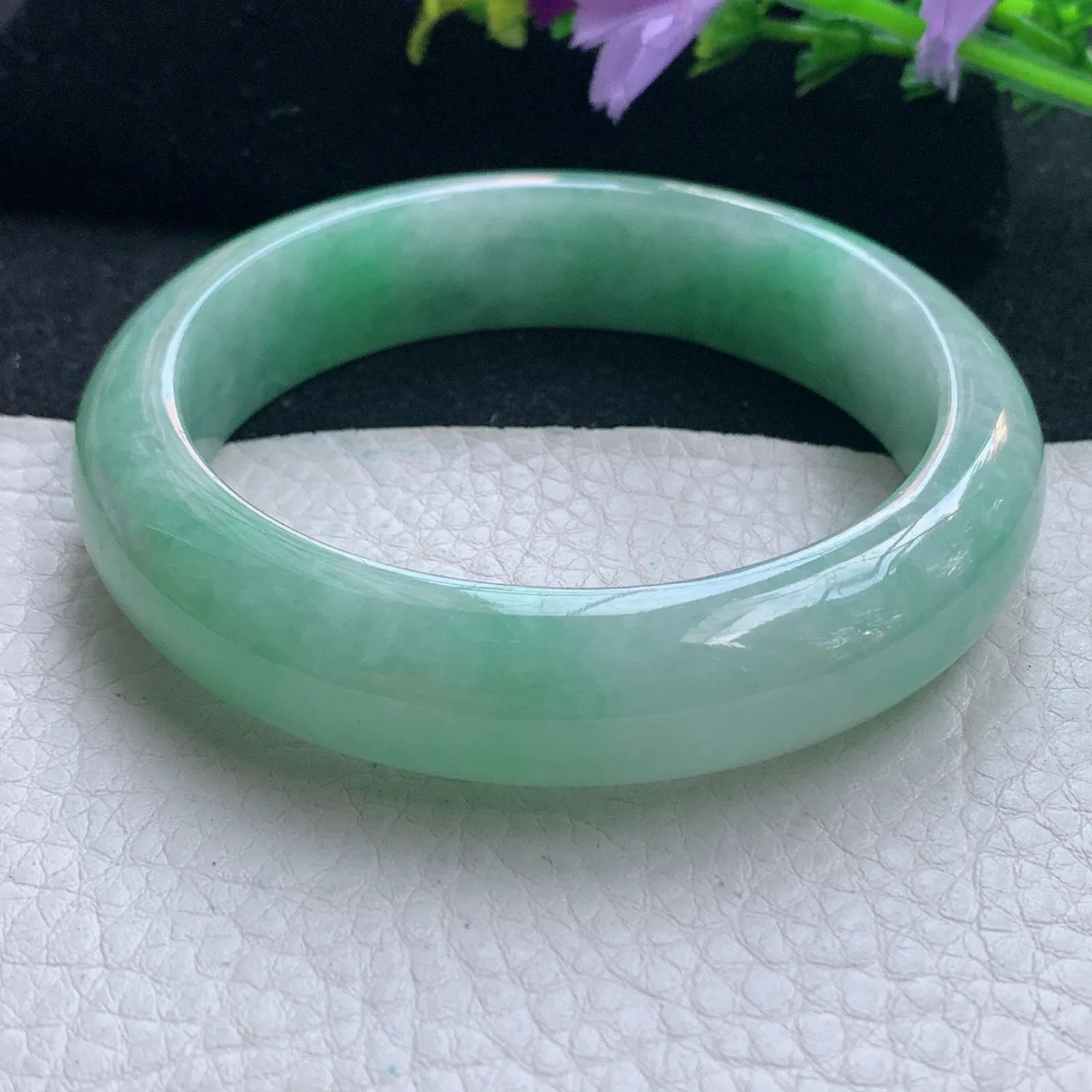 hy自然光58*14.2*8.8平安镯 缅甸翡翠玉手镯飘绿宽边玉手环