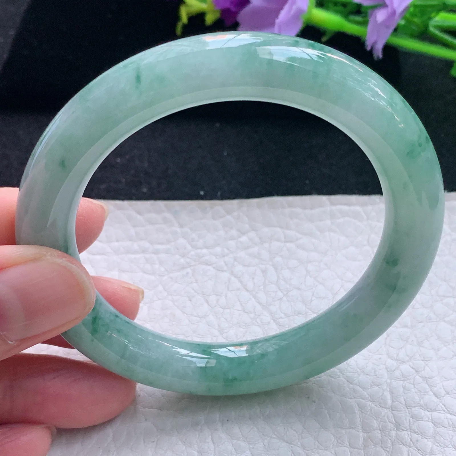 hy自然光55.5*10.8*10.2美人镯 缅甸翡翠玉手镯飘花圆条玉手环