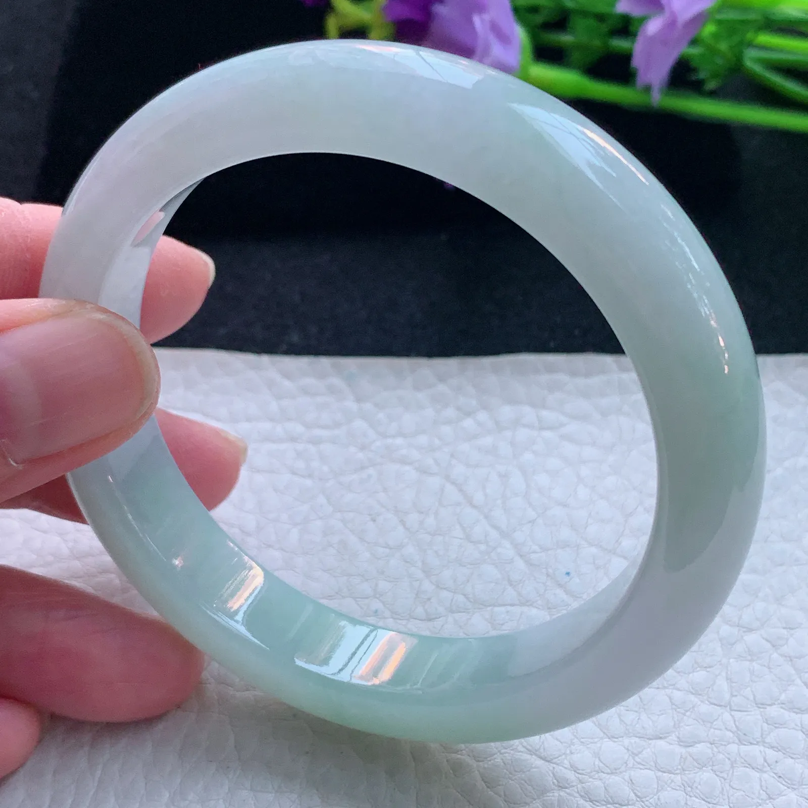 xx自然光58.5*12*9平安镯 缅甸翡翠玉手镯清新宽边玉手环 美人镯